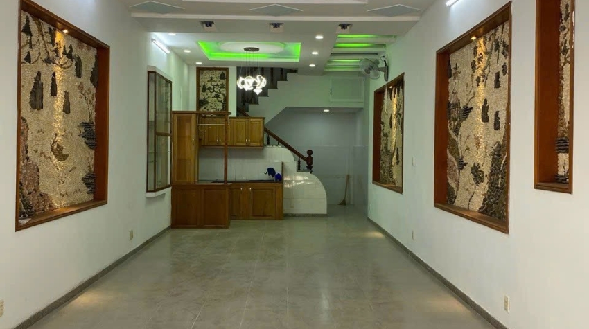 Bán gấp nhà trước tết giá rẻ Tân Bình P15  4,7x17