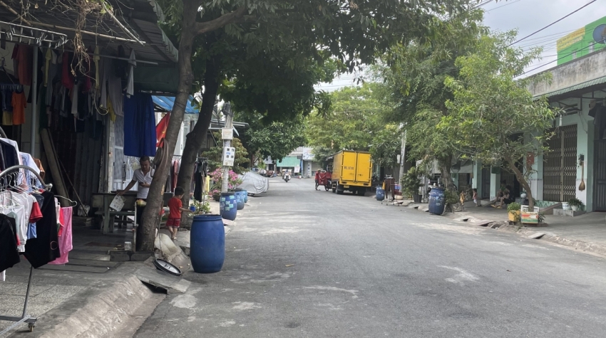 Bán nhà DV  cho thuê 1000m đs 4 linh xuân tp Thủ đức 24ty
