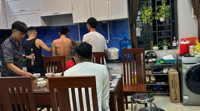Bán nhà DV  cho thuê 1000m đs 4 linh xuân tp Thủ đức 24ty